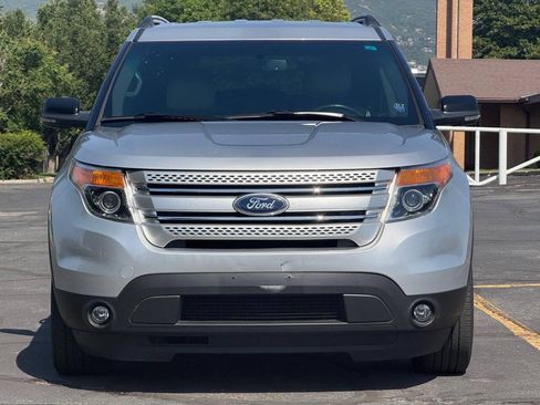 Used 2012 Ford Explorer XLT AWD/4WD image 8
