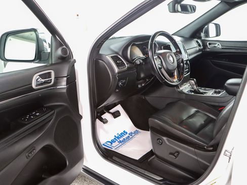 Used 2022 Jeep Grand Cherokee Limited image 3