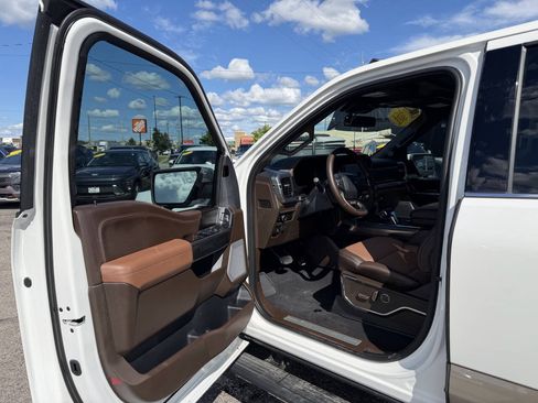 Used 2025 Ford F150 King Ranch AWD/4WD image 12