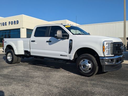 Used 2025 Ford F350 XL image 2