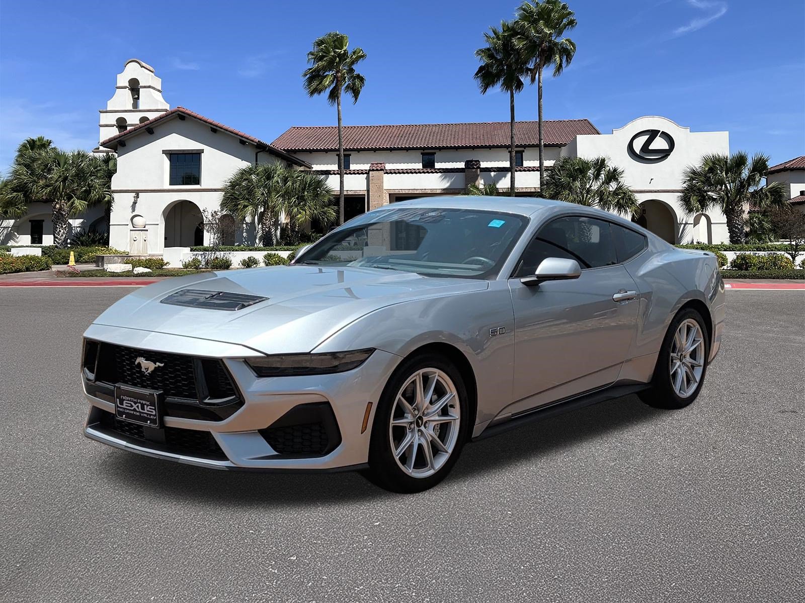 Used 2025 Ford Mustang GT Premium RWD image 5