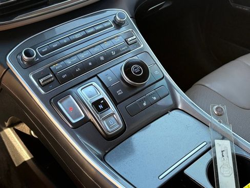 Used 2022 Hyundai Santa Fe SEL w/ Convenience + Premium Package image 21