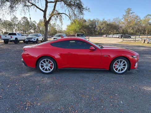 Used 2024 Ford Mustang GT Premium image 7