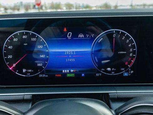 Certified 2024 Mercedes-Benz GLE 450e 4MATIC image 36