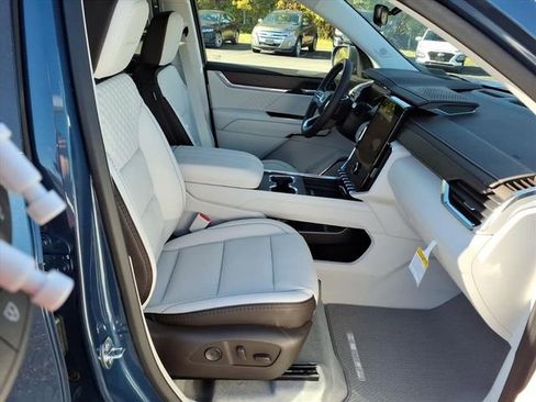 New 2026 GMC Acadia Denali w/ Super Cruise Package image 20