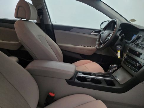 Used 2017 Hyundai Sonata SE image 21