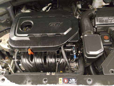 Used 2019 Hyundai Santa Fe SE image 30