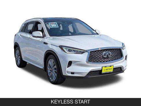 Used 2023 INFINITI QX50 Luxe AWD/4WD image 2