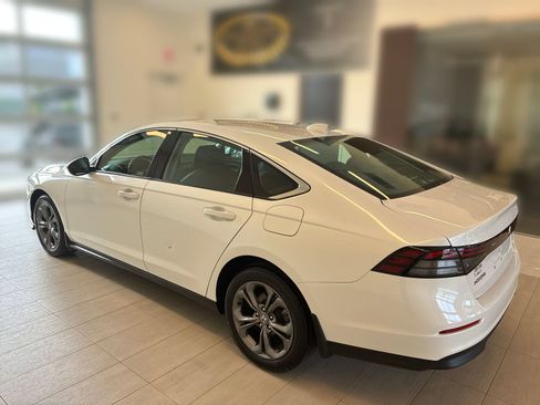Certified 2024 Honda Accord EX image 3