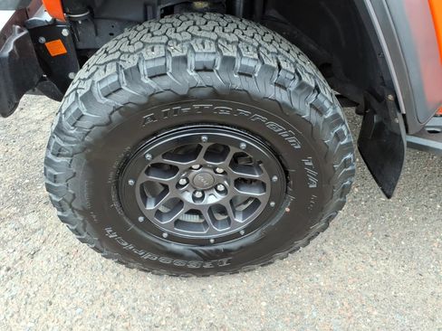 Used 2023 Jeep Wrangler Unlimited Rubicon w/ Xtreme 35 Tire Package AWD/4WD image 9