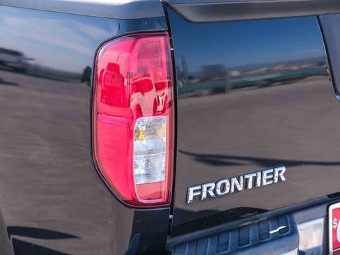 Used 2018 Nissan Frontier SV w/ Value Truck Package RWD image 7