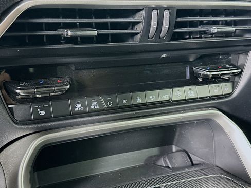 Used 2024 MAZDA CX-90 Plug-In Hybrid w/ Preferred AWD/4WD image 23