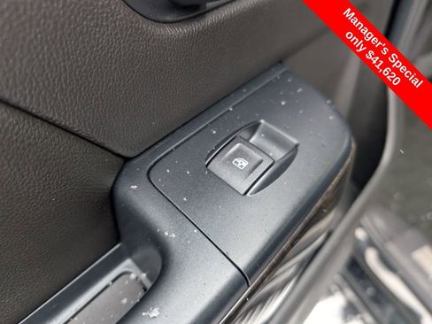 Used 2016 GMC Sierra 2500 Denali w/ Duramax Plus Package AWD/4WD image 12
