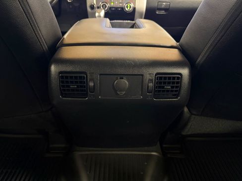 Used 2020 Toyota Tundra Limited AWD/4WD image 23