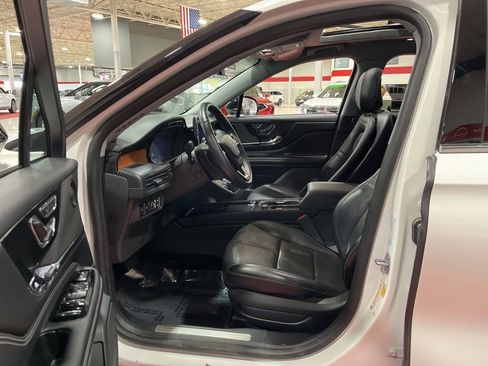 Used 2020 Lincoln Corsair Reserve w/ Equipment Group 201A image 10