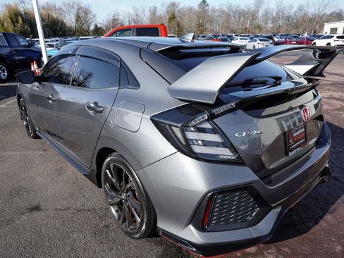 Used 2018 Honda Civic Sport image 4