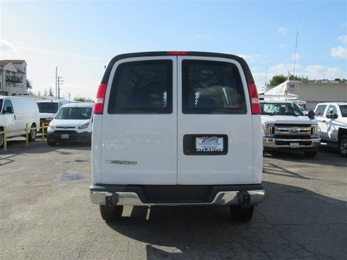 Used 2022 Chevrolet Express 2500 2500 w/ Driver Convenience Package image 3