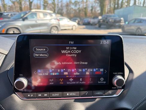 Used 2023 Nissan Sentra SV image 17