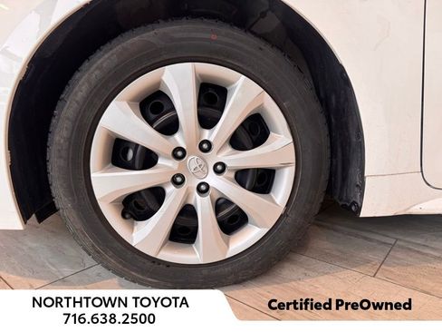 Used 2024 Toyota Corolla LE FWD image 6