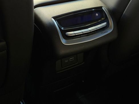 Used 2020 Cadillac XT6 Premium Luxury image 33