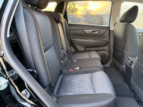 Used 2019 Nissan Rogue SV AWD/4WD image 20