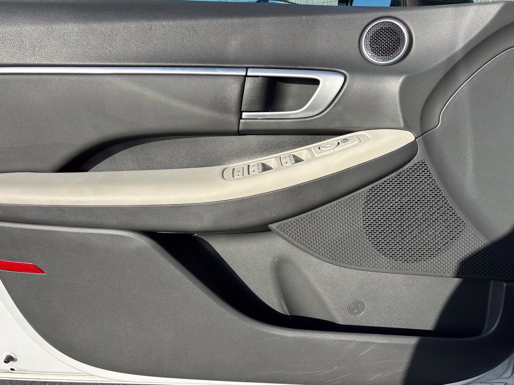 Used 2024 Hyundai Sonata SEL FWD image 15