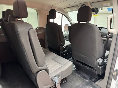Used 2024 Ford Transit 350 XLT RWD image 28