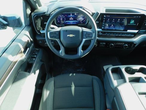 New 2026 Chevrolet Silverado 3500 LT image 16