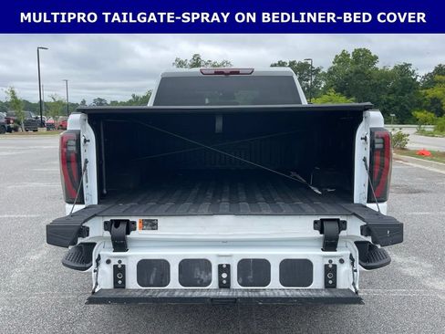 Used 2025 GMC Sierra 2500 AT4 AWD/4WD image 13