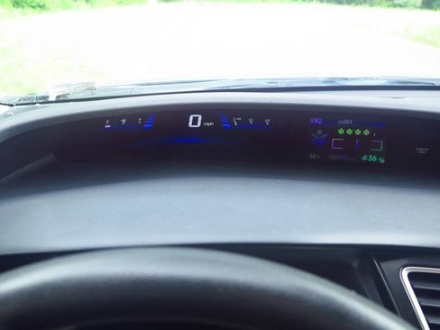 Used 2013 Honda Civic Hybrid Sedan image 12