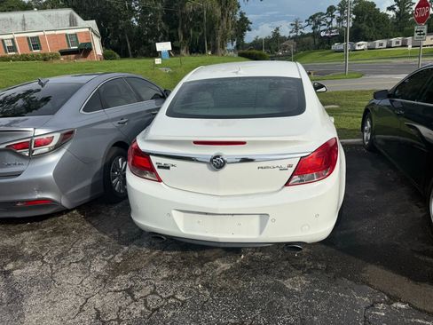 Used 2011 Buick Regal CXL Turbo w/ TO2 Preferred Equipment Group FWD image 3