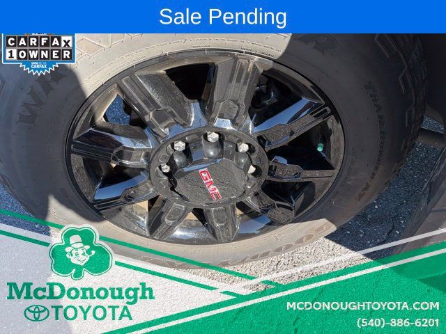 Used 2025 GMC Sierra 3500 AT4 w/ AT4 Premium Plus Package AWD/4WD image 3