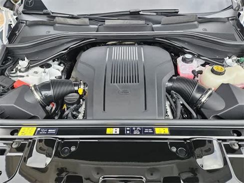 Used 2025 Land Rover Range Rover Long Wheelbase Autobiography image 14