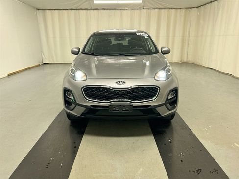 Used 2020 Kia Sportage LX image 3