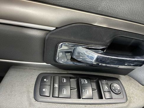 Used 2014 RAM 1500 Laramie w/ Convenience Group image 15