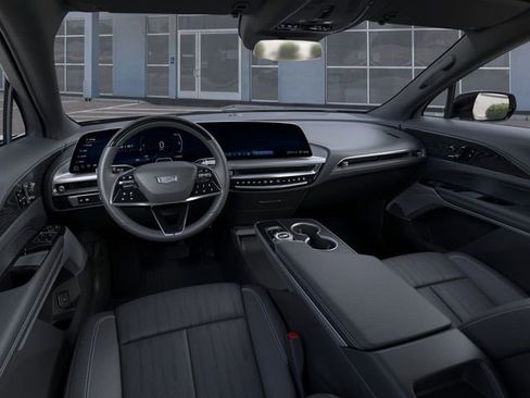 Used 2026 Cadillac Lyriq Luxury image 15