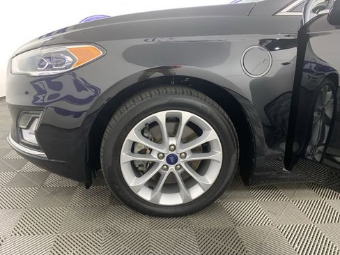 Used 2020 Ford Fusion Energi Titanium image 11