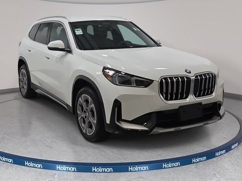 Certified 2026 BMW X1 xDrive28i AWD/4WD image 3