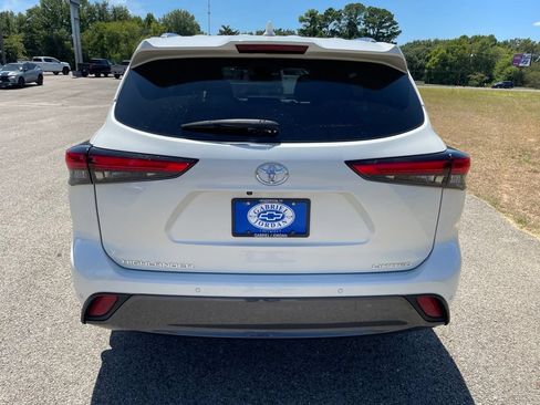 Used 2020 Toyota Highlander Limited FWD image 5
