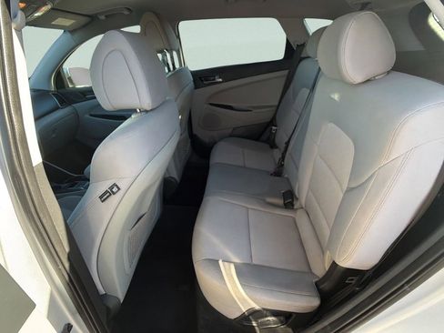 Used 2018 Hyundai Tucson SEL image 8