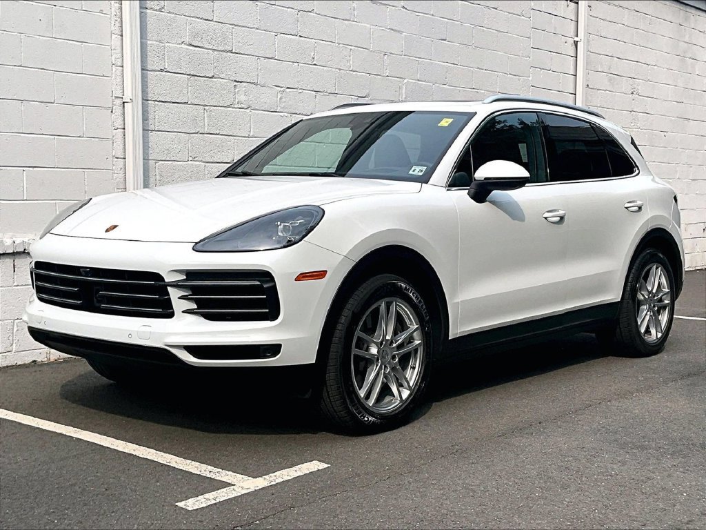 Certified 2023 Porsche Cayenne AWD/4WD image 1