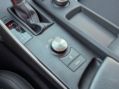 Used 2019 Lexus IS 300 image 28