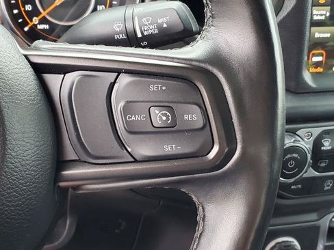 Used 2022 Jeep Gladiator Sport AWD/4WD image 12
