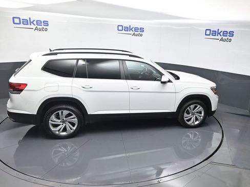 Used 2021 Volkswagen Atlas SE w/ Towing Package image 54