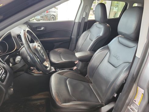 Used 2018 Jeep Compass Limited image 13