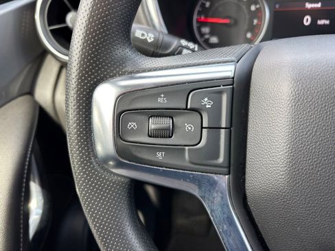 Used 2025 Chevrolet Blazer LT FWD image 23