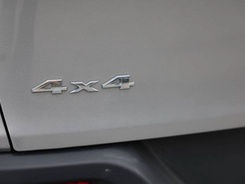 Used 2017 Jeep Cherokee Limited AWD/4WD image 34