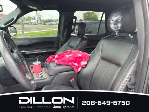 Used 2019 Ford Expedition XLT w/ Equipment Group 202A AWD/4WD image 8