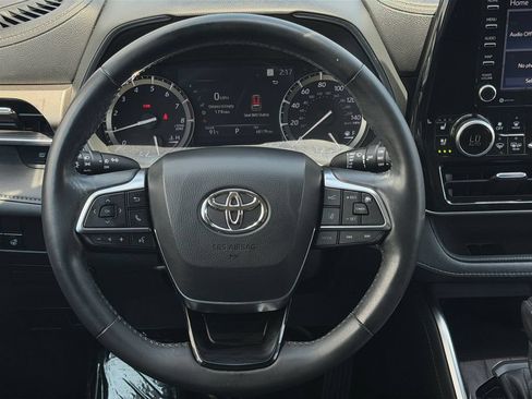 Used 2020 Toyota Highlander Limited AWD/4WD image 21