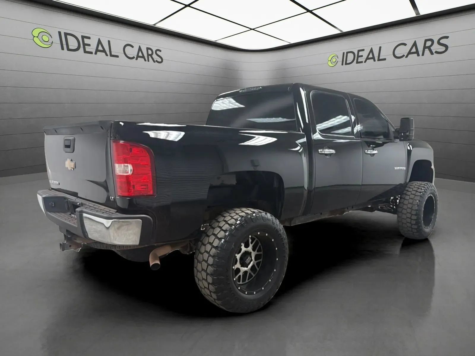 Used 2008 Chevrolet Silverado 1500 LT w/ All Star Edition AWD/4WD image 3